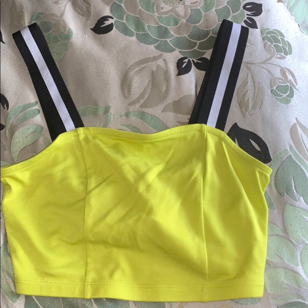 Crop top
